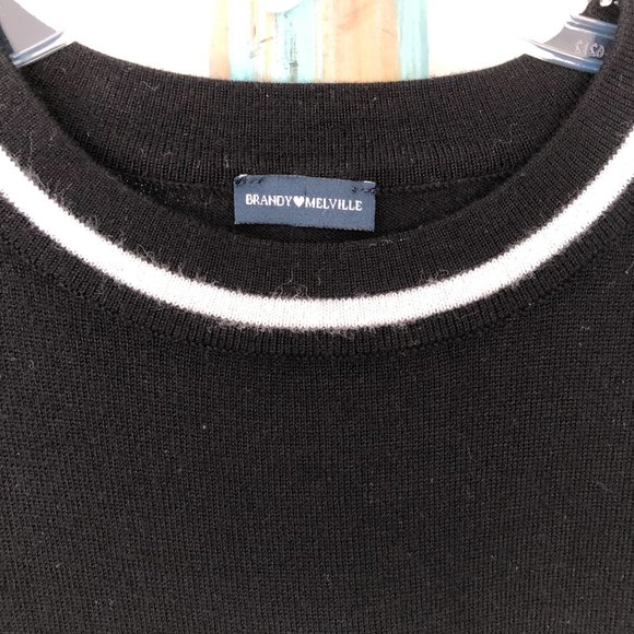 Brandy Melville Ringer Crop Knit Top - Picture 4 of 7